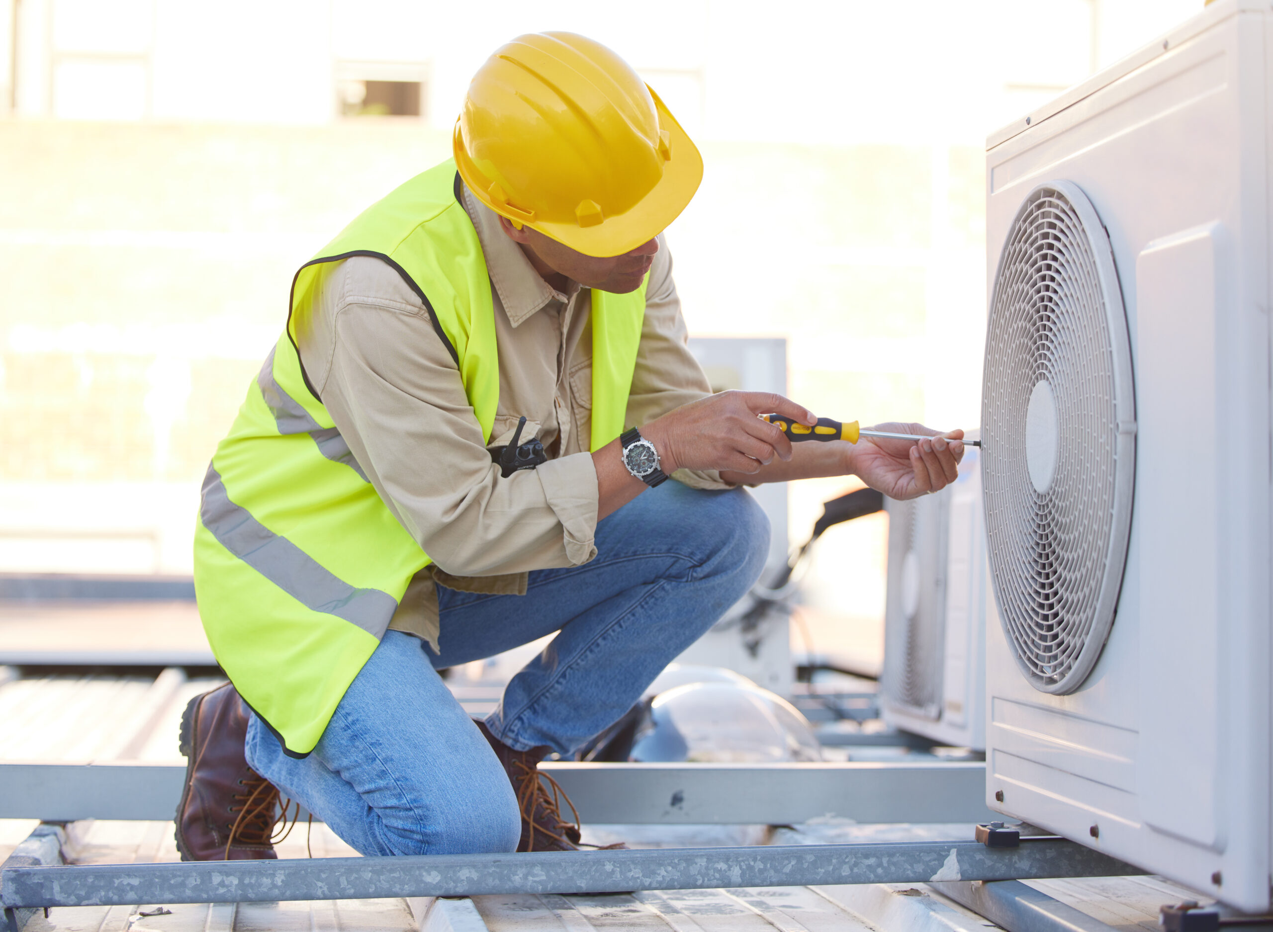 AC Replacement vs Repair: How to Make the Right Choice